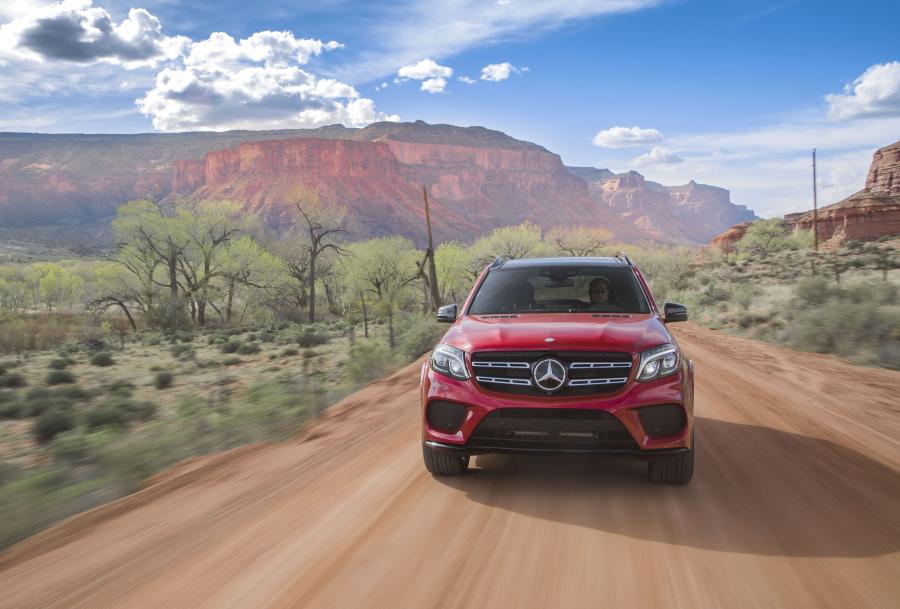  Mercedes-Benz GLS550 4Matic AMG Line 2016 года  (фото 18 из 33)